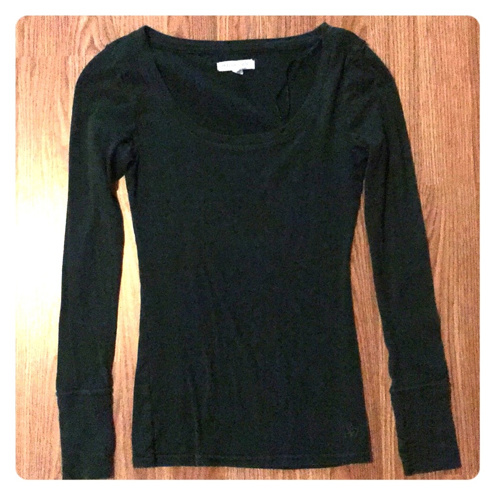 Hunter green long sleeve shirt
